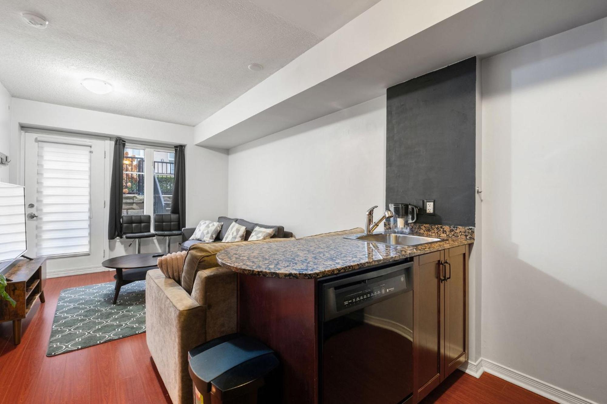 Liberty Village Townhouse Toronto Dış mekan fotoğraf